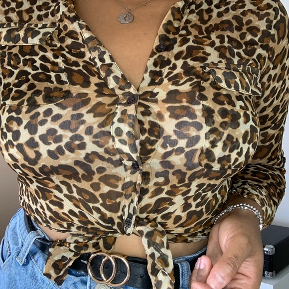 Animal Print top - Picture 2 of 4